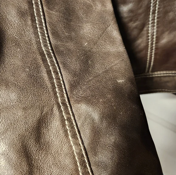 *SOLD* BRAND NEW, 100% Genuine Leather jacket. - Picture 12 of 12